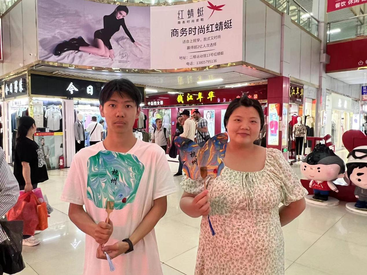 重拾蒲扇纳凉回忆，一把非遗漆扇迎仲夏
