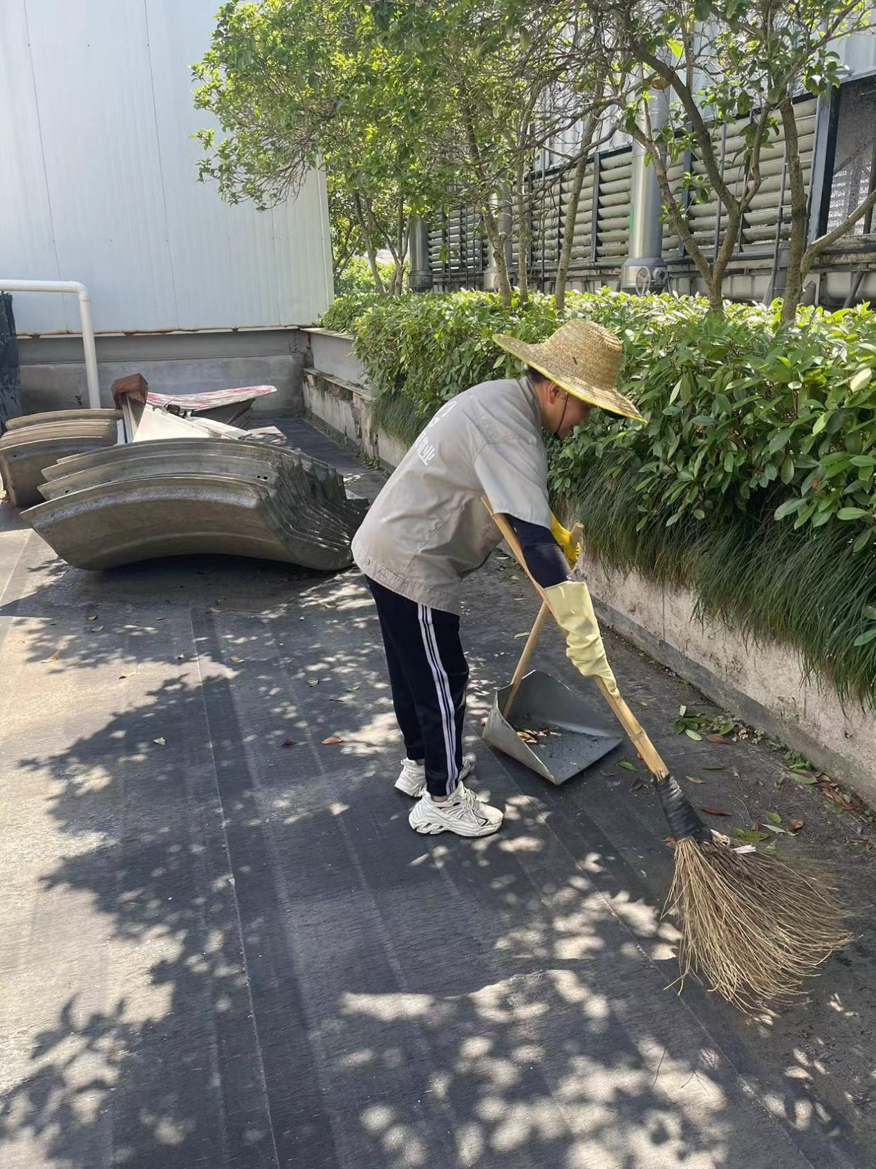 钱江商城开展顶楼区块整理事情