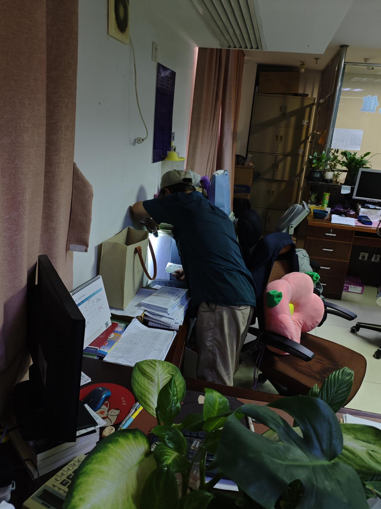 驱除“四害”，“卫”爱偕行