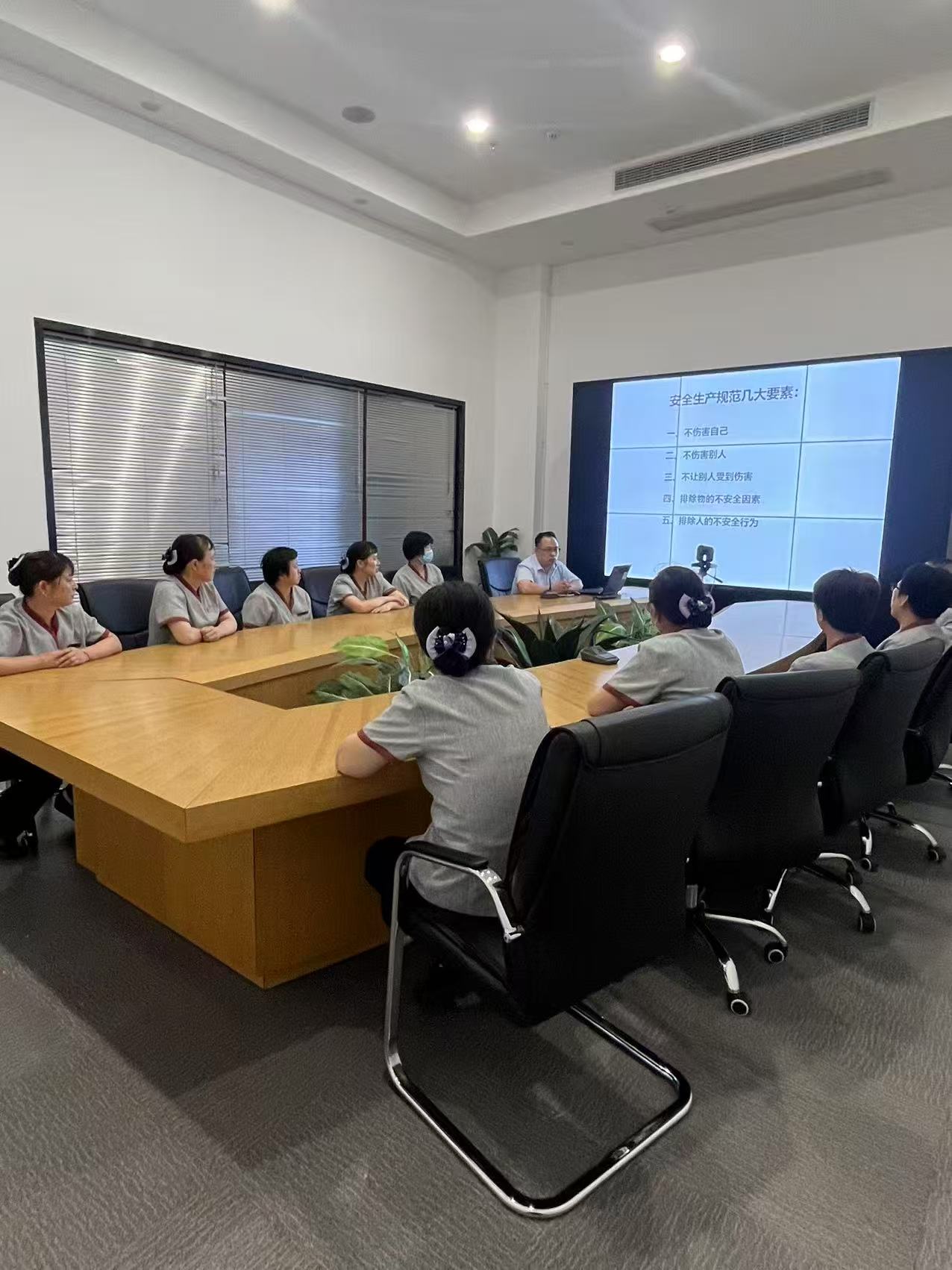 人人讲清静，个个会应急——88858cc永利官网文创集团扎实开展“清静生产月”系列运动