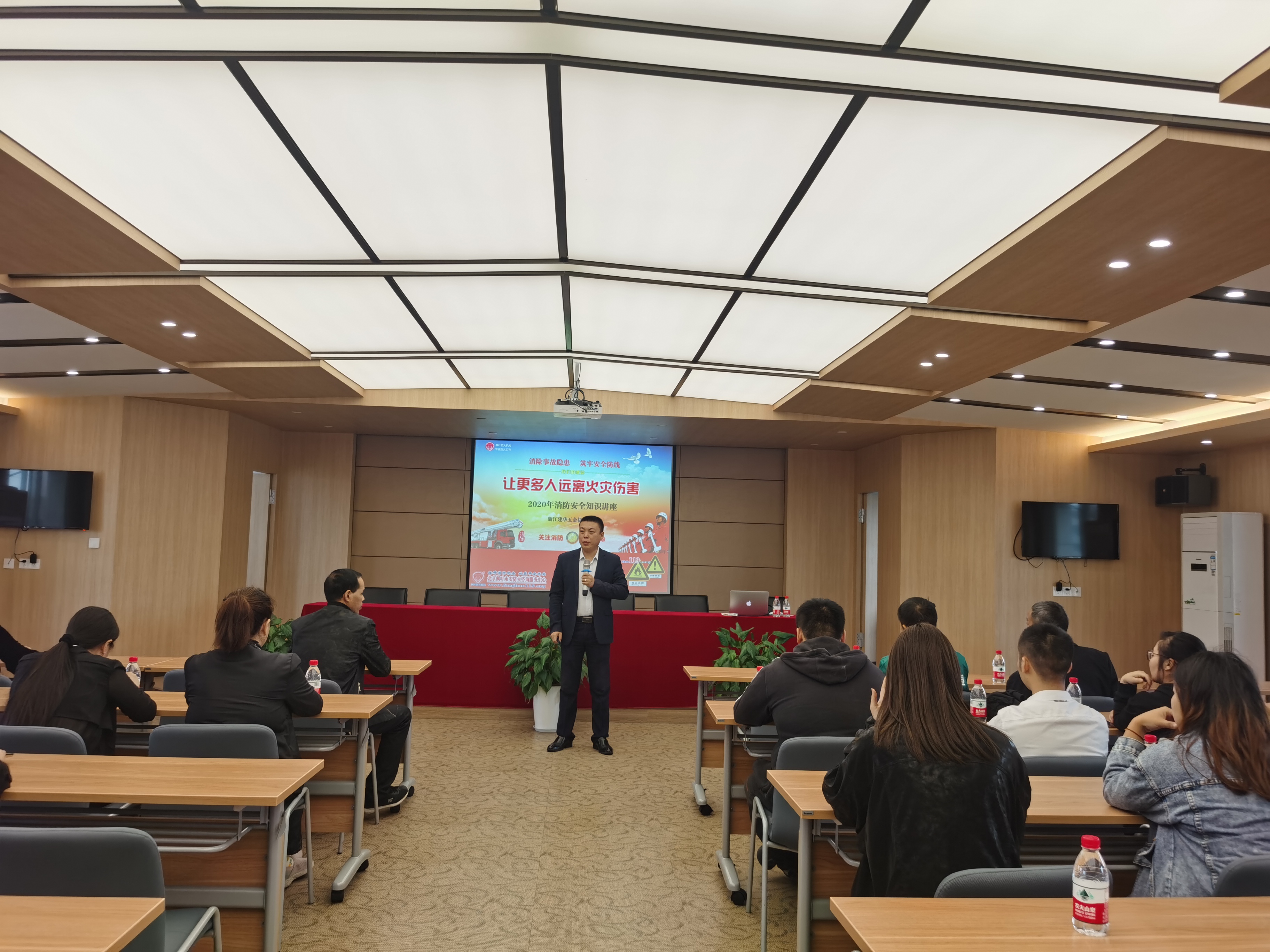 88858cc永利官网市场组织开展消防清静知识培训