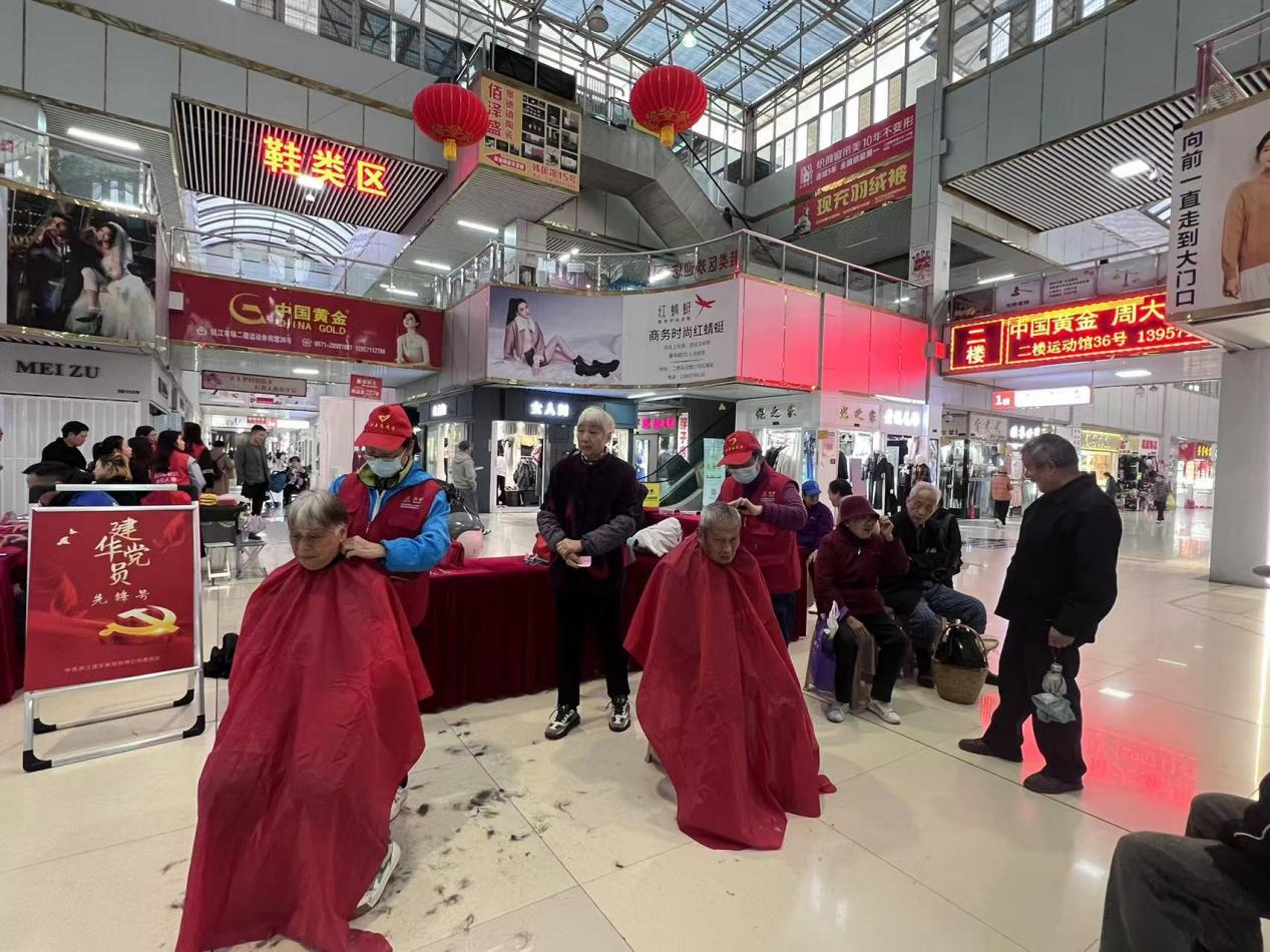 公益不打烊，情暖每月时光