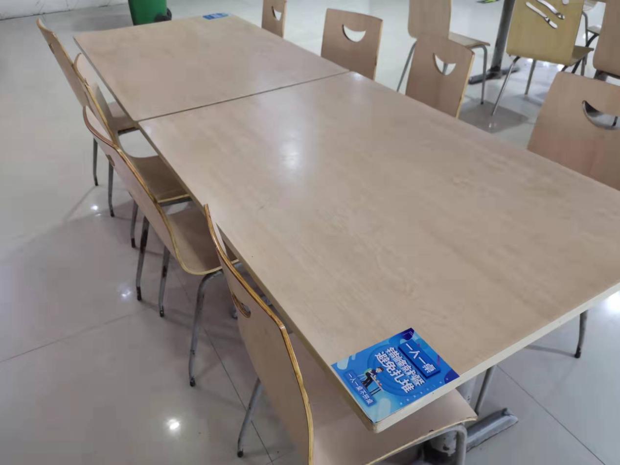 钱江商城接纳隔桌用餐，主顾吃得定心定心舒心
