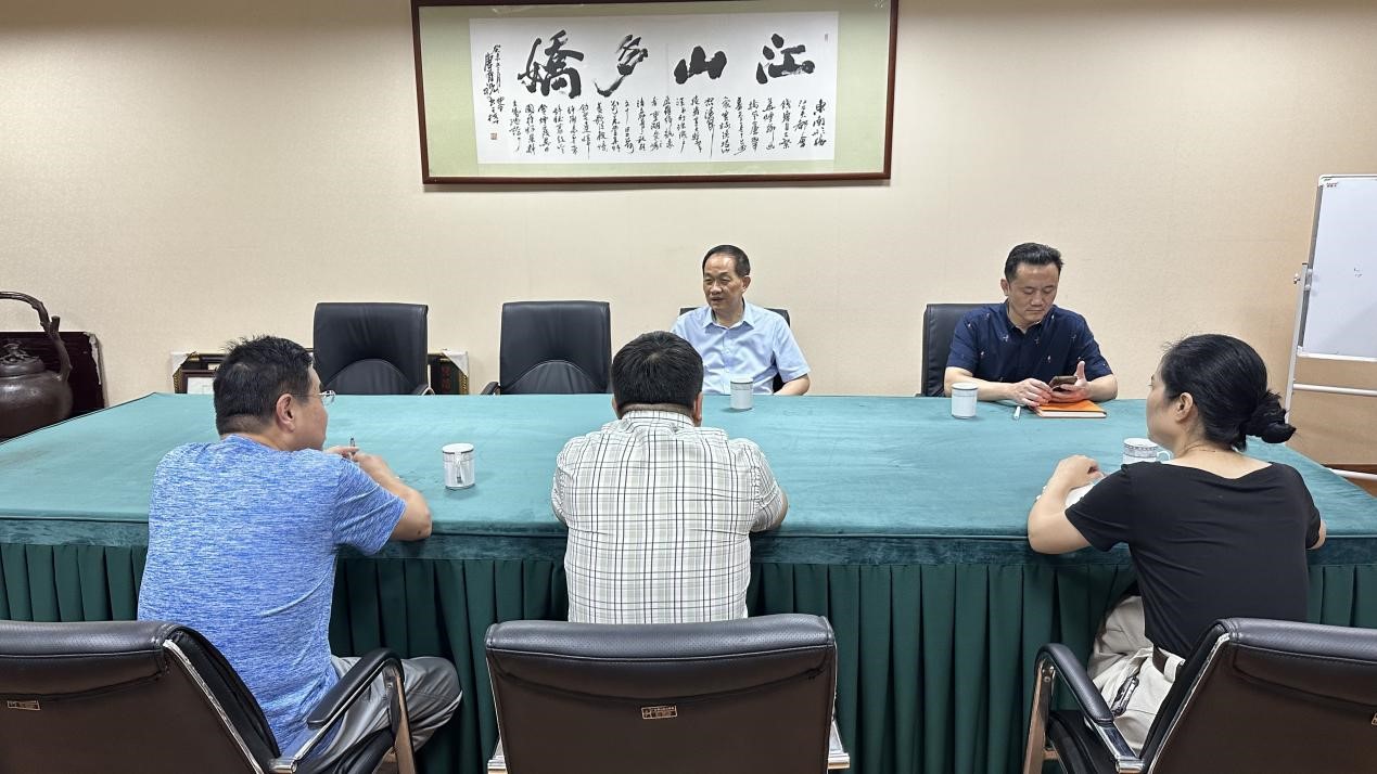 凝聚共识  战略偕行——集团董事长赴88858cc永利官网市场开展调研